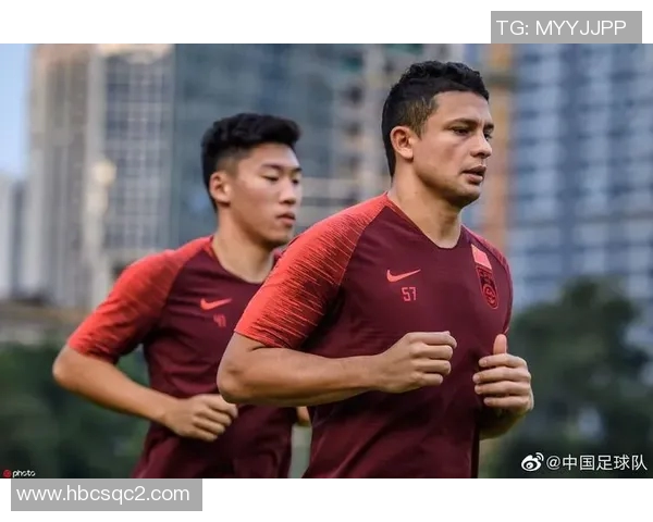 中国足球迎战菲律宾队力争胜利展现实力与团队精神